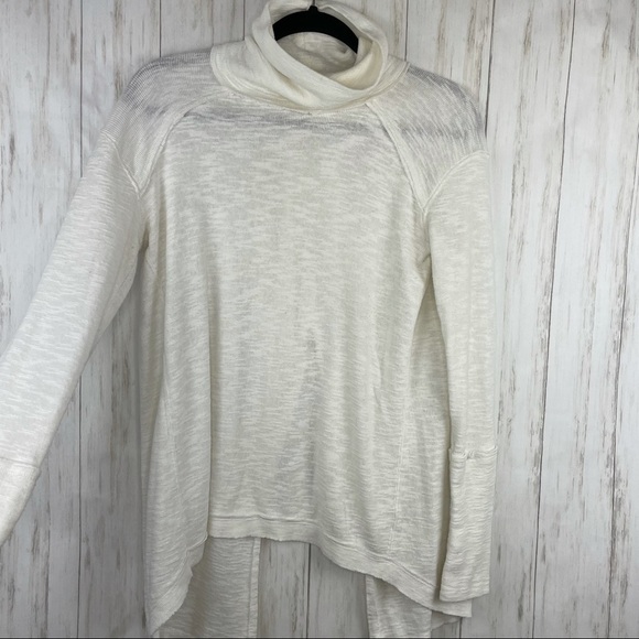 Free People we the free cream top - Picture 1 of 9
